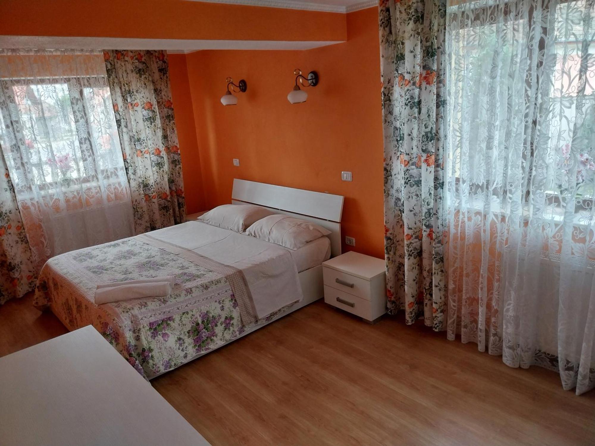 Serena House